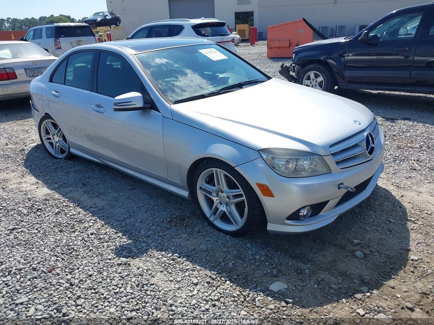 MERCEDES-BENZ C-CLASS LUXURY/SPORT