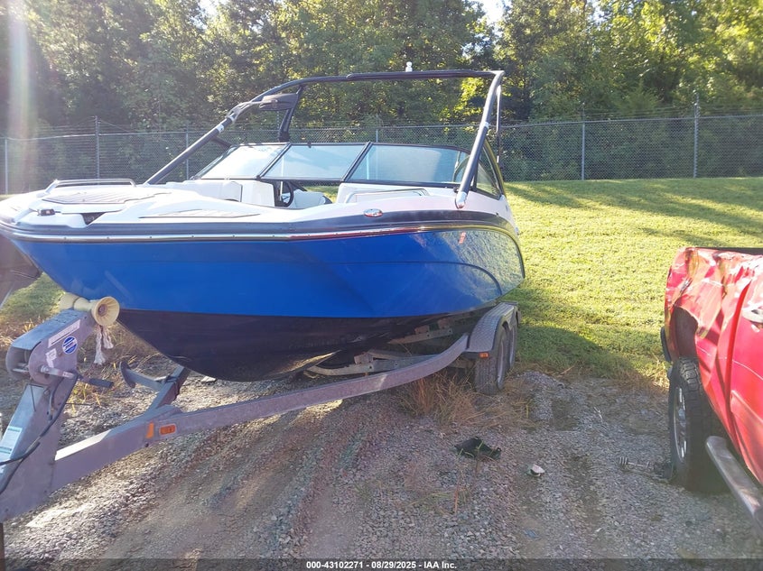 2014 Yamaha Jetboat blue null null YAMC0093I314 photo #3
