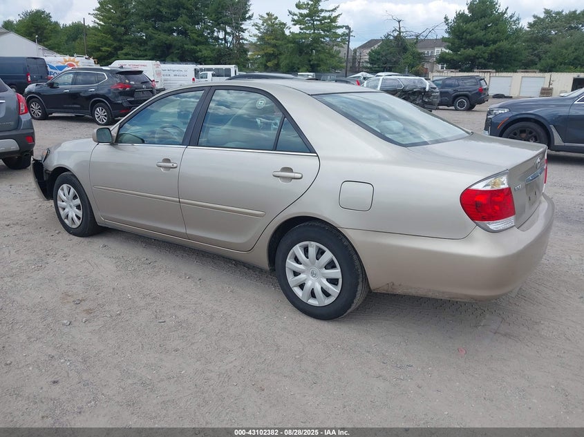 2005 Toyota Camry Le beige sedan gasoline 4T1BE32K95U004456 photo #4