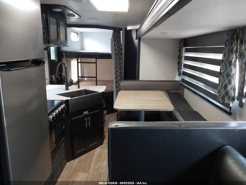 2022 FOREST RIVER OTHER(VIN: 4X4TCKC25NK079555