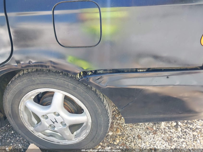 1998 Honda Civic Lx VIN: 2HGEJ6674WH515857 Lot: 43102439