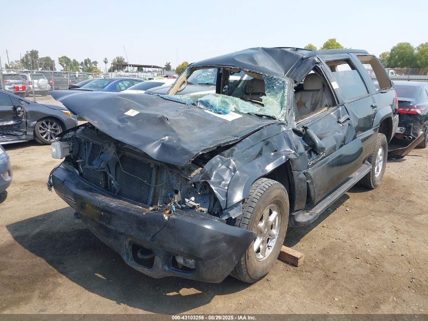 1GYEK63RXYR222656 2000 CADILLAC ESCALADE photo no. 2