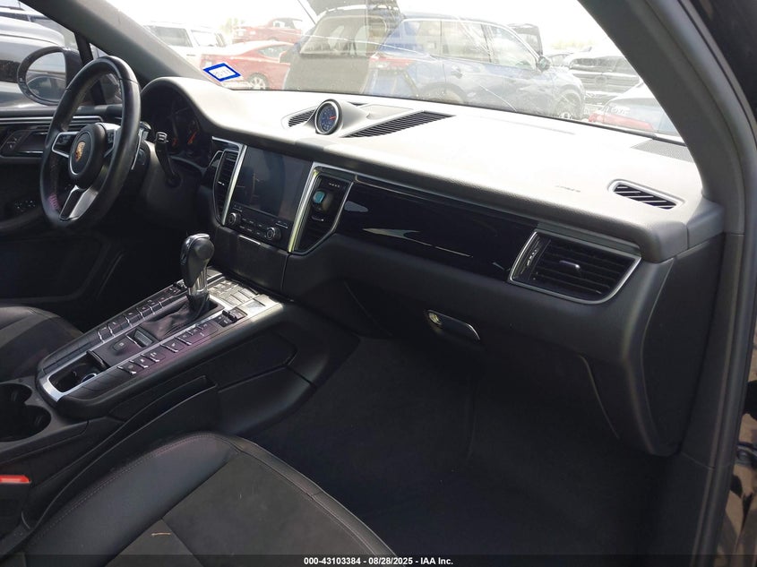 2018 PORSCHE MACAN SPORT EDITION - WP1AA2A5XJLB06817