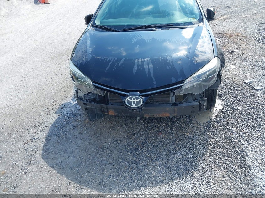 2017 Toyota Corolla Xle VIN: 5YFBURHE1HP656792 Lot: 43103459