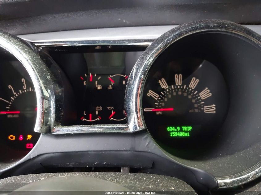 2005 Ford Mustang V6 Deluxe/V6 Premium VIN: 1ZVHT80N955102411 Lot: 43103526