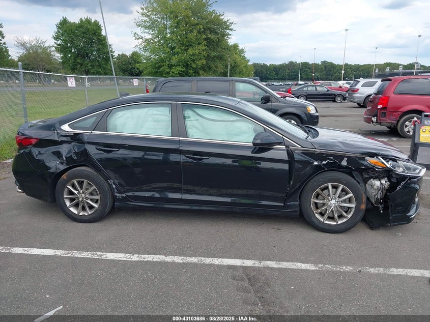 2018 HYUNDAI SONATA SE - 5NPE24AF7JH599560
