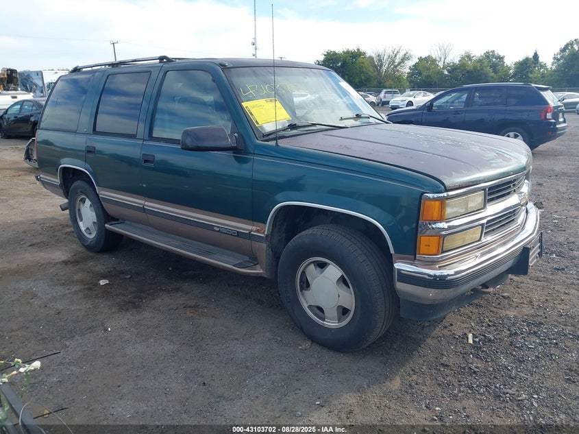 1GNEK13K3SJ447655 1995 Chevrolet Tahoe K1500 auction photo 1