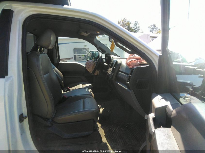 2020 Ford F-350 Chassis Xl VIN: 1FDRF3H68LEE52216 Lot: 43103804