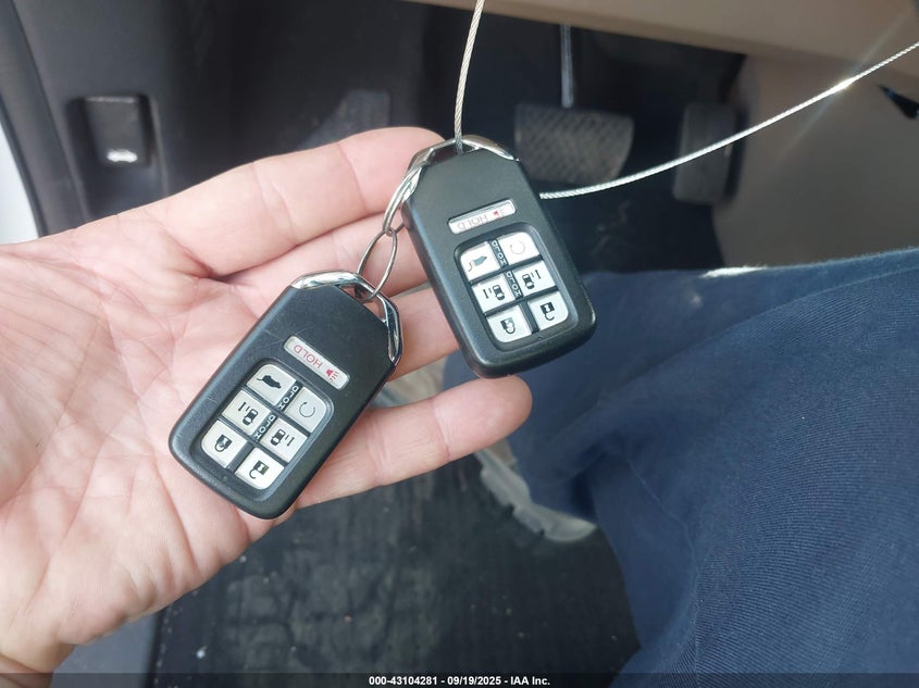 2023 Honda Odyssey Touring VIN: 5FNRL6H89PB076792 Lot: 43104281