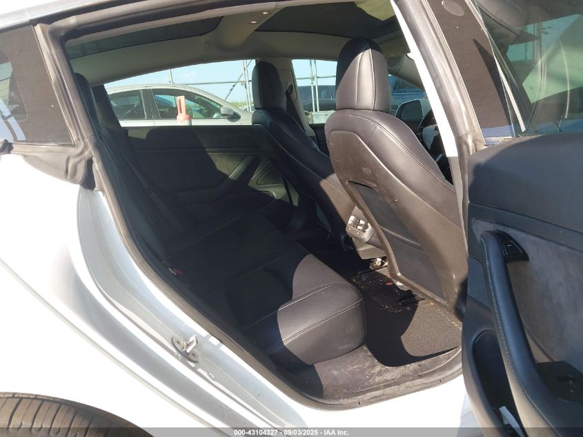 2018 Tesla Model 3 Long Range/Mid Range VIN: 5YJ3E1EA9JF017324 Lot: 43104327