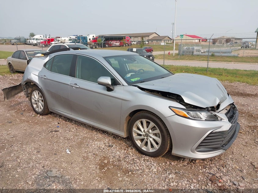 2022 TOYOTA CAMRY LE - 4T1C11AK6NU665738