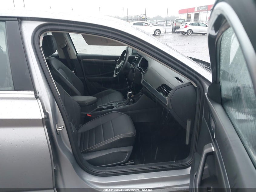 AtlanticExpress - Volkswagen Jetta