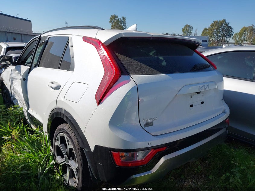 KNDCR3LE9P5037816 2023 KIA NIRO photo no. 3