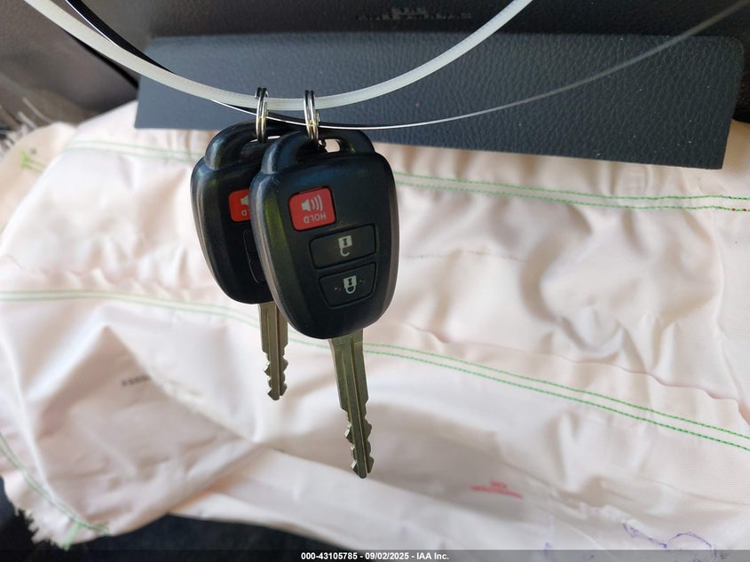 2014 TOYOTA RAV4 XLE - 2T3RFREV7EW147627