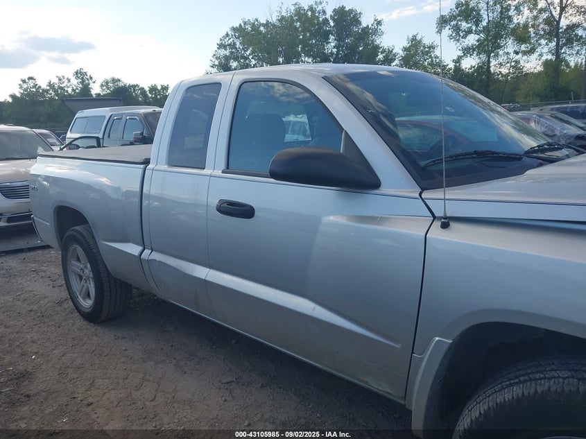 2008 Dodge Dakota Sxt/Bighorn/Lonestar VIN: 1D7HW32K08S592717 Lot: 43105985