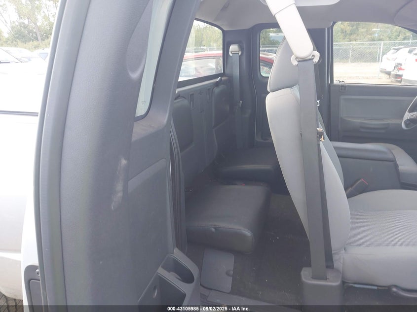 2008 Dodge Dakota Sxt/Bighorn/Lonestar VIN: 1D7HW32K08S592717 Lot: 43105985