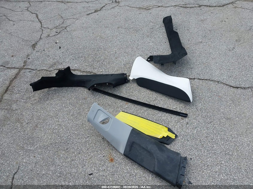 2025 Tesla Model 3 Long Range All-Wheel Drive VIN: 5YJ3E1EBXSF886282 Lot: 43106481