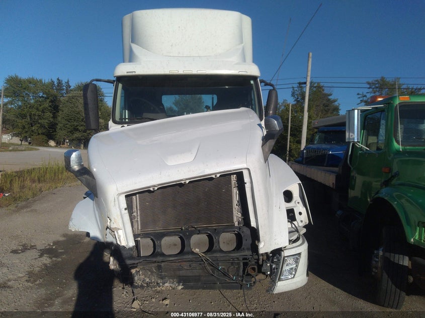 2016 Volvo Vn Vnl VIN: 4V4NC9EG8GN941172 Lot: 43106977