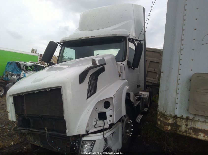 2016 Volvo Vn Vnl VIN: 4V4NC9EG8GN941172 Lot: 43106977