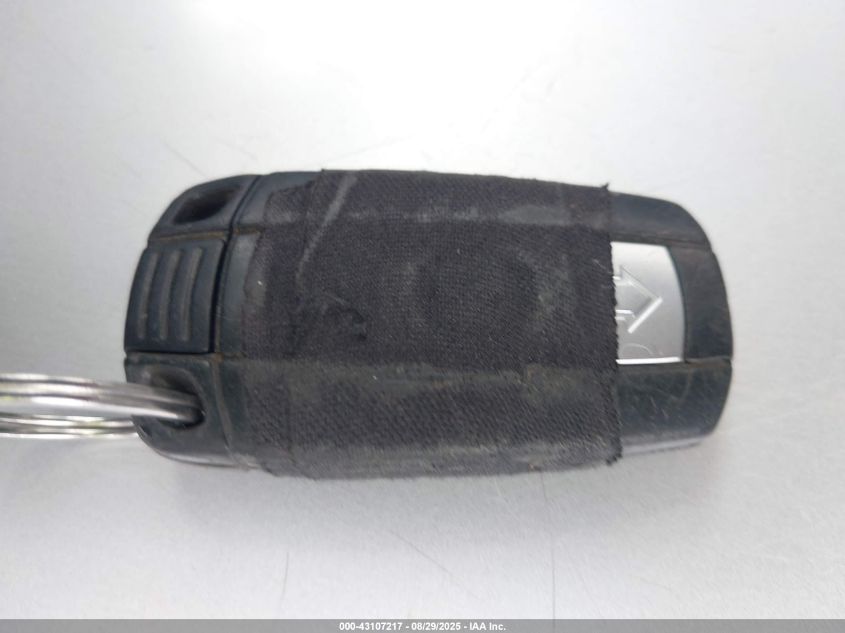 2006 BMW 330I VIN: WBAVB33536PS13479 Lot: 43107217