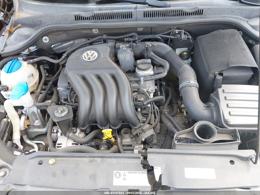 2015 VOLKSWAGEN JETTA 2.0L S - 3VW2K7AJ2FM410305