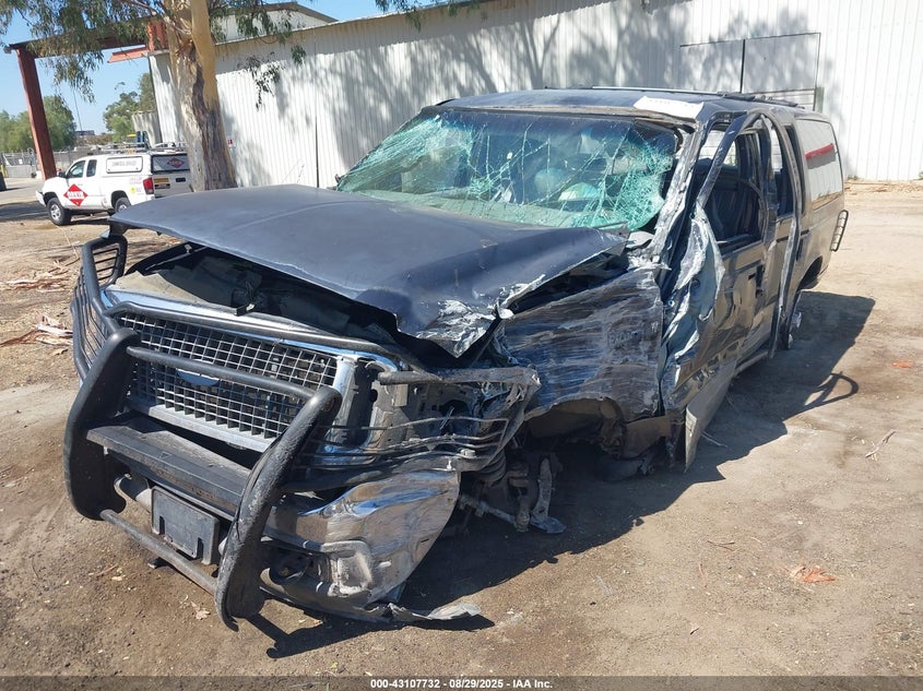 1FMNU40S11ED72644 2001 FORD EXCURSION photo no. 2