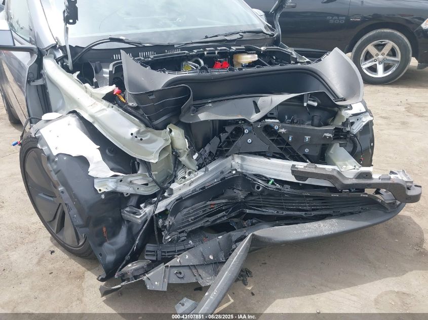 2026 Tesla Model Y Long Range Dual Motor All-Wheel Drive/Long Range Launch Series VIN: 7SAYGDEE8TF349829 Lot: 43107851