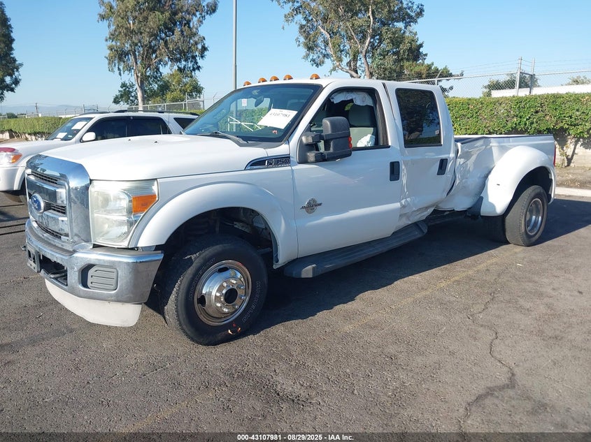 1FT8W3DT4BEA08888 2011 FORD F350 photo no. 2