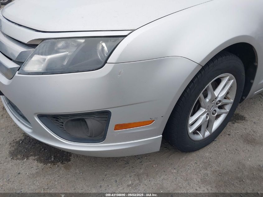 2011 Ford Fusion S VIN: 3FAHP0GA2BR262768 Lot: 43108090