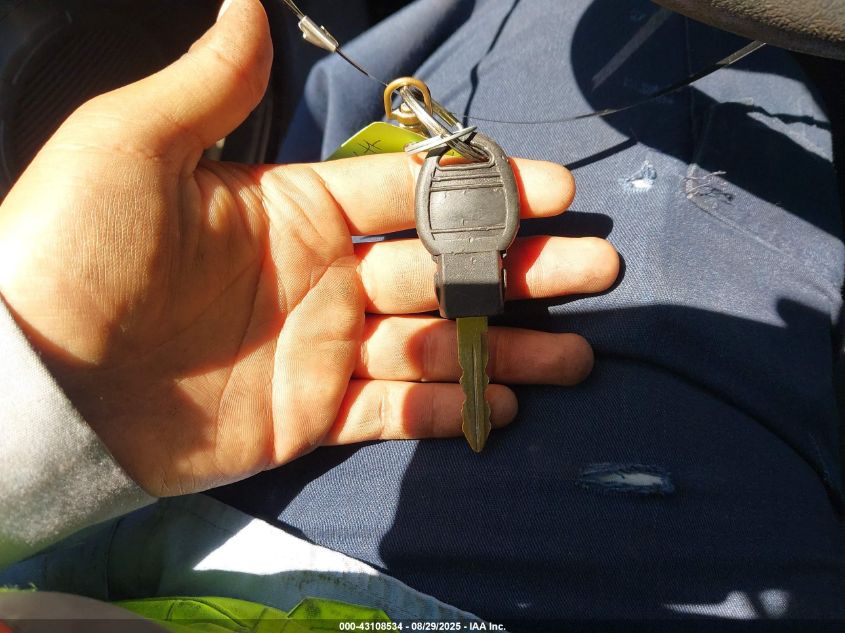 2009 Jeep Liberty Sport VIN: 1J8GP28K99W527372 Lot: 43108534