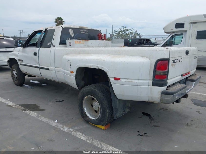 1B7MF33681J529192 2001 DODGE RAM photo no. 3