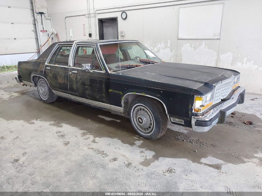 2FABP43F3GX116189 FORD LTD Photo 1