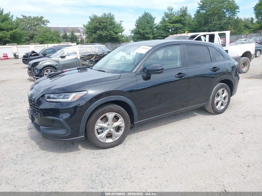 3CZRZ2H36PM742749 2023 HONDA HR-V photo no. 2