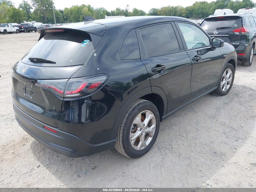 3CZRZ2H36PM742749 2023 HONDA HR-V photo no. 4
