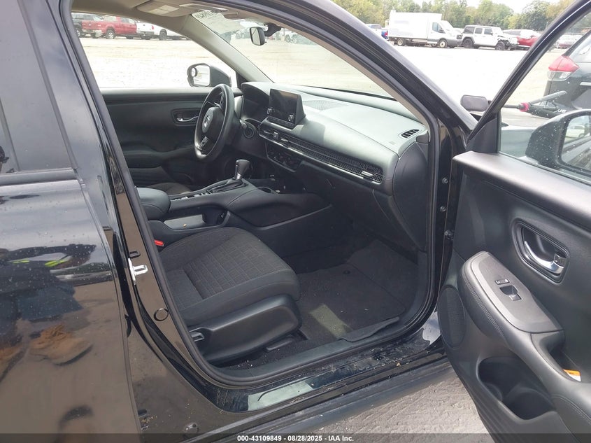 3CZRZ2H36PM742749 2023 HONDA HR-V photo no. 5