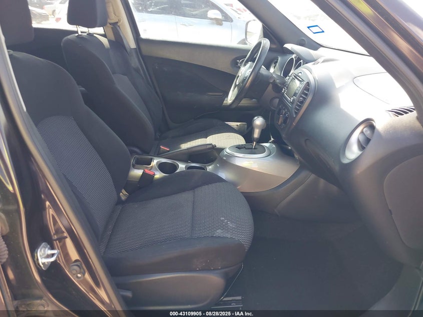 2015 NISSAN JUKE S - JN8AF5MR6FT500958