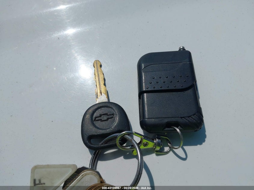 2004 Chevrolet Silverado 2500Hd Work Truck VIN: 1GCHC29U04E333044 Lot: 43109967