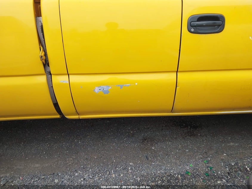 2004 Chevrolet Silverado 2500Hd Work Truck VIN: 1GCHC29U04E333044 Lot: 43109967