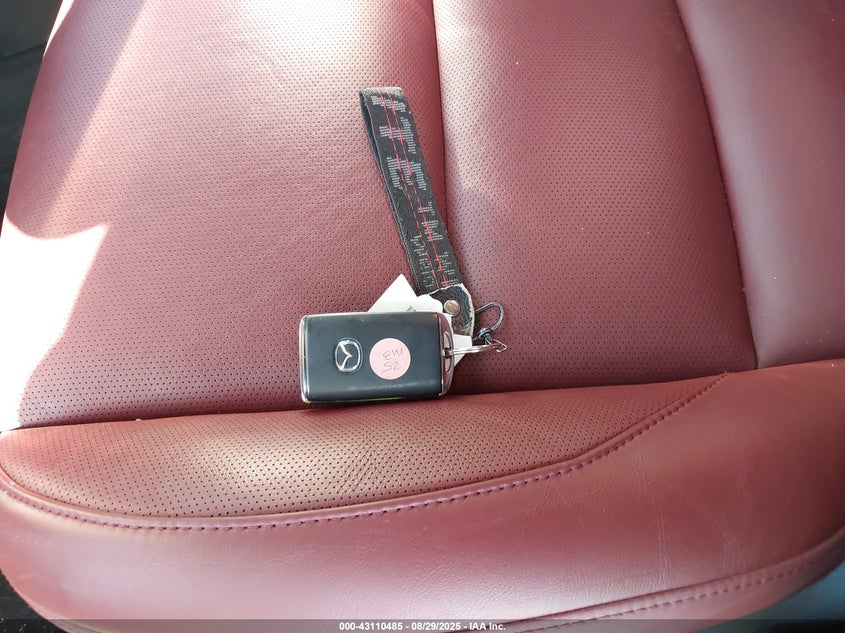 2025 MAZDA MAZDA3 2.5 S CARBON EDITION - 3MZBPBCM8SM452726