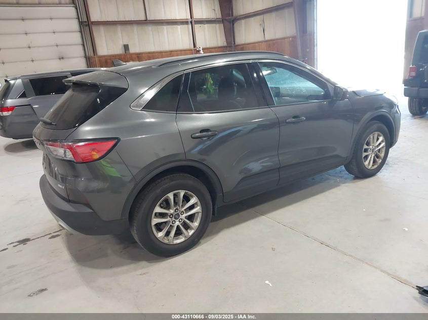 2020 Ford Escape 1.5 Se Grey Lot 111043110666 Vin 1FMCU9G64LUB53862