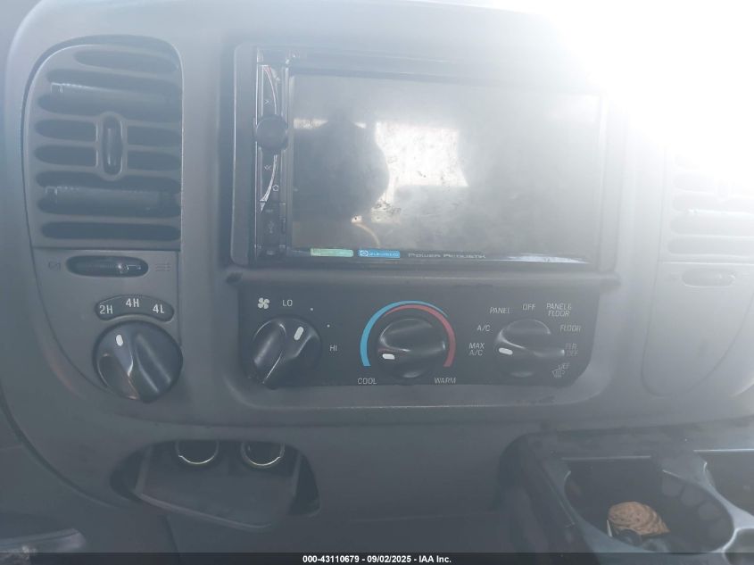 2003 Ford F-150 Lariat/Xlt VIN: 1FTRW08L73KC00144 Lot: 43110679