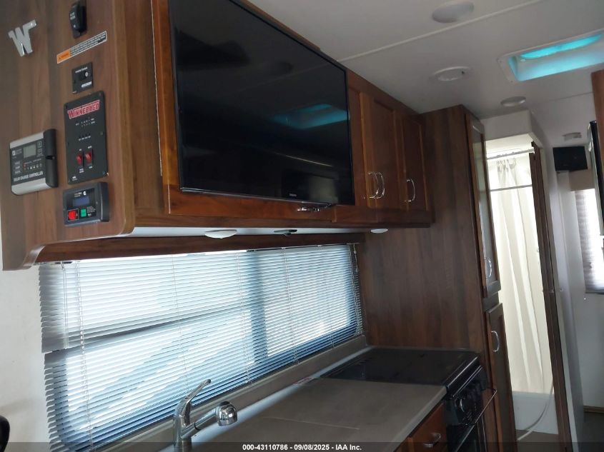 2019 Mercedes-Benz Sprinter 4500 High Roof V6/Standard Roof V6 VIN: WDAPF4CD0KN034209 Lot: 43110786