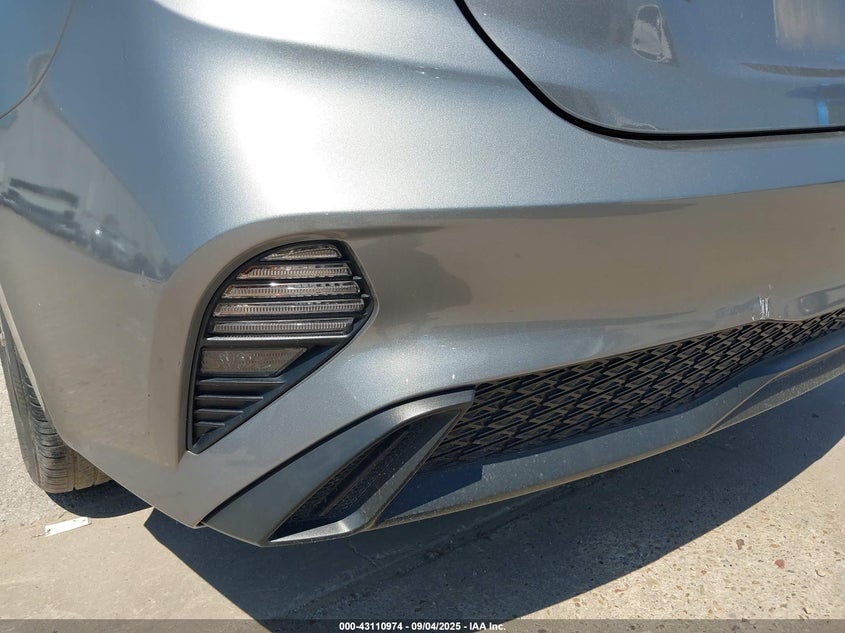 2023 Kia Forte Lxs VIN: 3KPF24AD1PE575108 Lot: 43110974