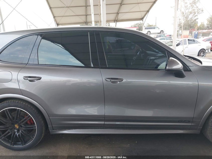 2018 PORSCHE CAYENNE GTS WP1AD2A2XJLA80121