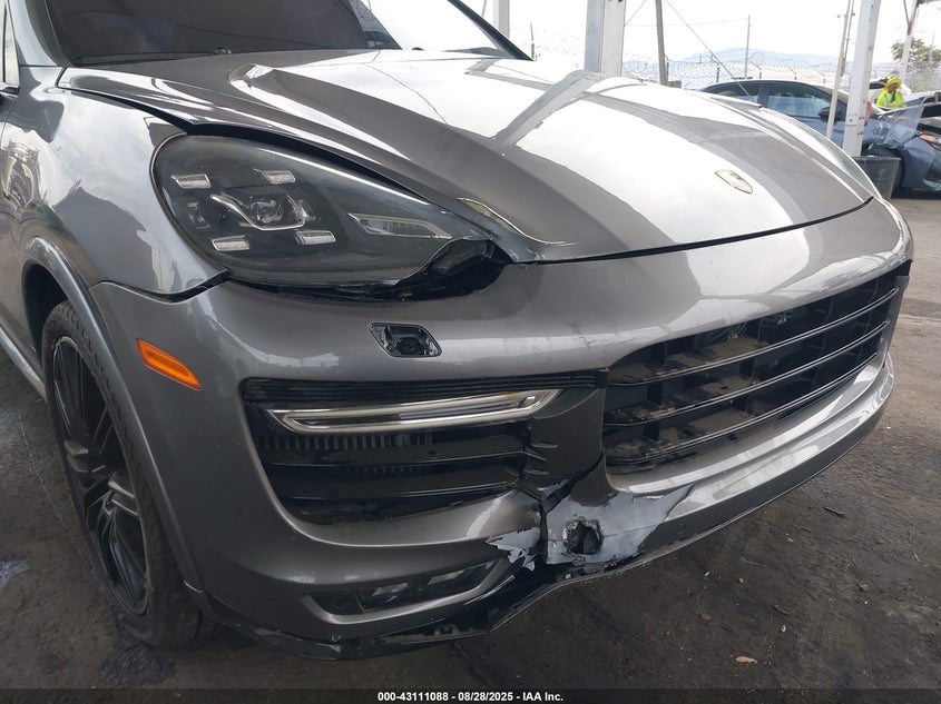2018 PORSCHE CAYENNE GTS WP1AD2A2XJLA80121