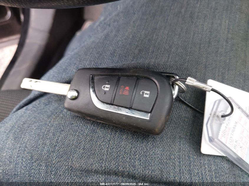 2025 Toyota RAV4 - 2T3F1RFVXSW511891