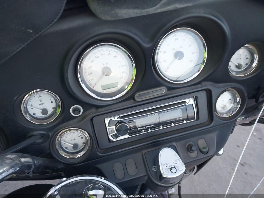 2007 Harley-Davidson Flhx VIN: 1HD1KB4107Y721863 Lot: 43111558