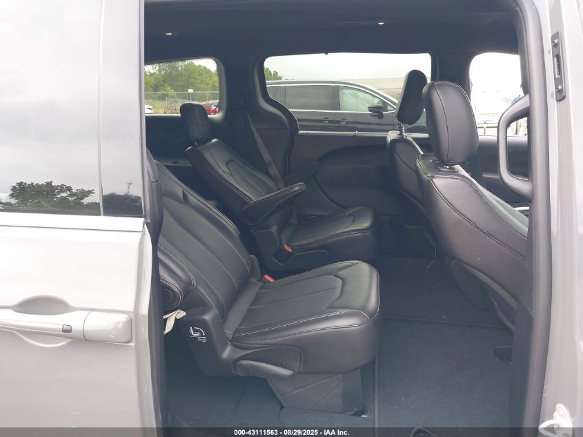 2025 Chrysler Pacifica - 2C4RC1BG5SR541181