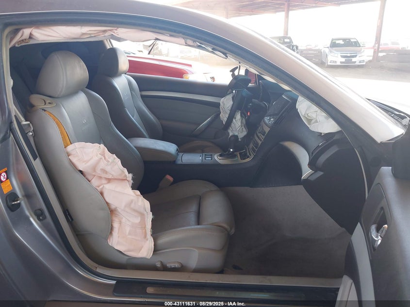 JNKCV64E28M106251 2008 INFINITI G photo no. 5