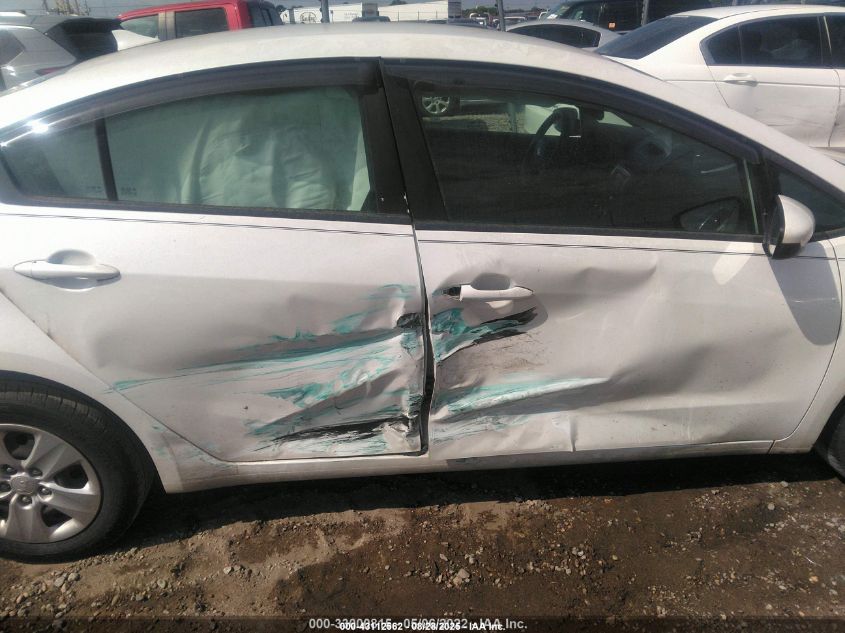 2017 Kia Forte Lx VIN: 3KPFL4A79HE120709 Lot: 43112562